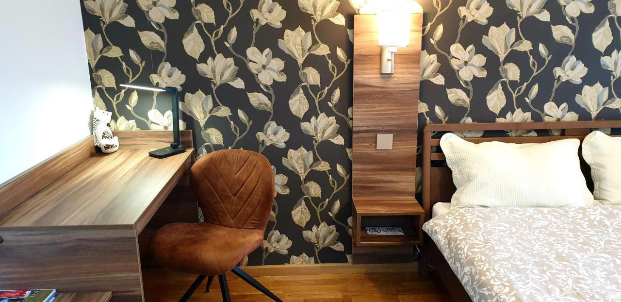 Uki-Modern Apartment With Parking Novi Sad Luaran gambar